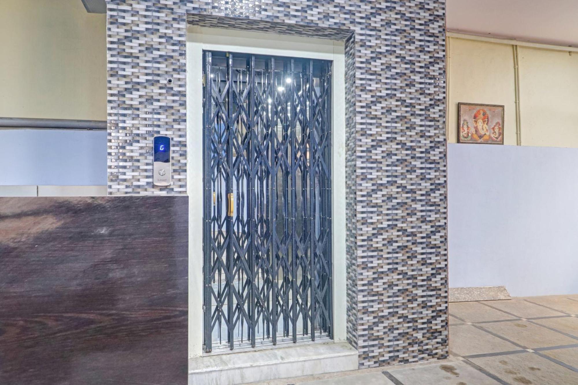 Super Hotel O Rbs Square Langer Houz Haidar Sahibguda Exterior photo
